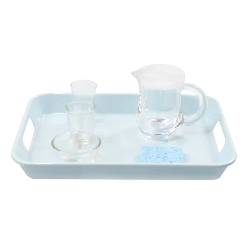 Pouring Water (Jug to 3 Different Cups)  D483